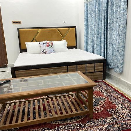 Shri Ram International Home Stay Ayodhya Ngoại thất bức ảnh