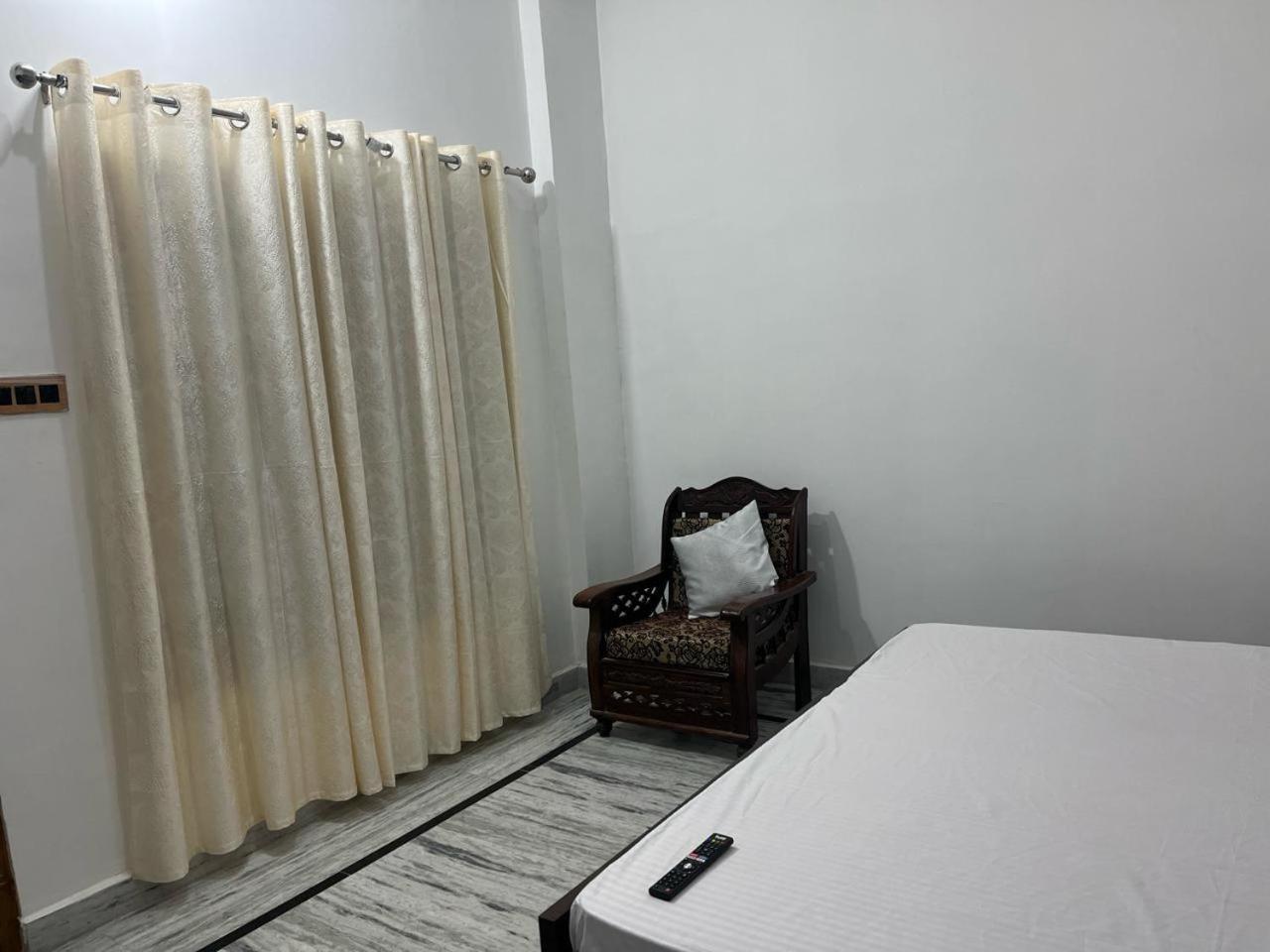 Shri Ram International Home Stay Ayodhya Ngoại thất bức ảnh
