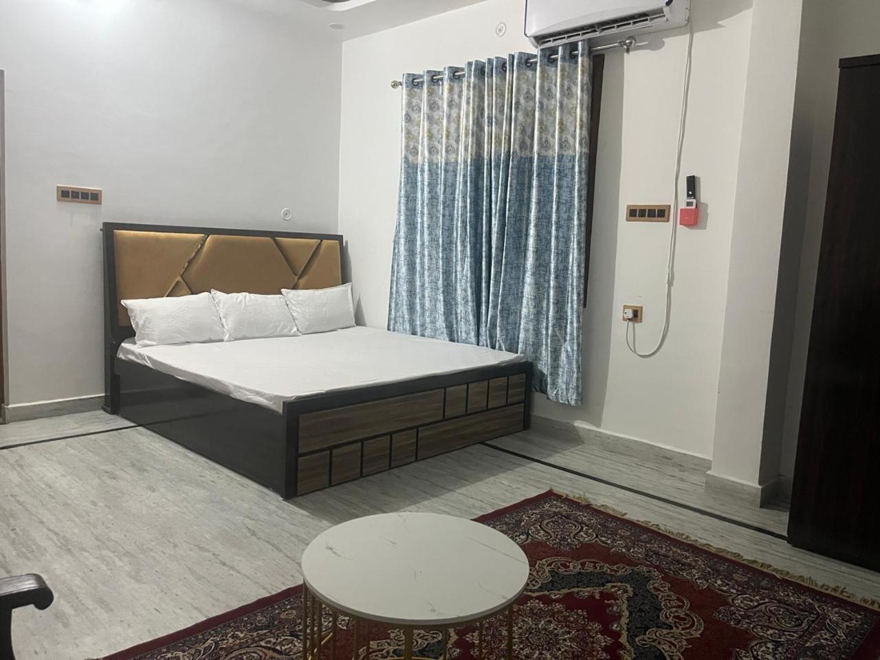 Shri Ram International Home Stay Ayodhya Ngoại thất bức ảnh