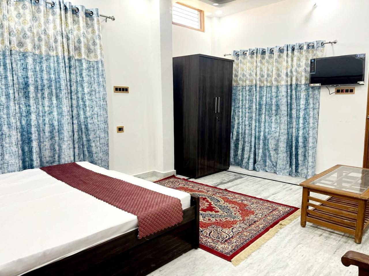 Shri Ram International Home Stay Ayodhya Ngoại thất bức ảnh